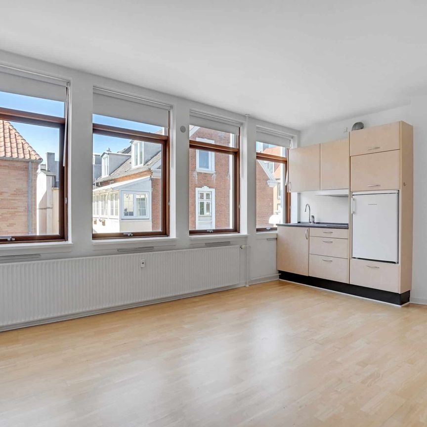 Lille, hyggelig lejlighed tæt på centrum - Foto 1