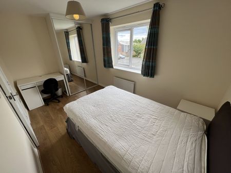 SilverBirch Avenue, Coventry, Canley - Photo 2