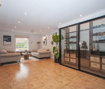 5 bedroom detached house to rent - Photo 2
