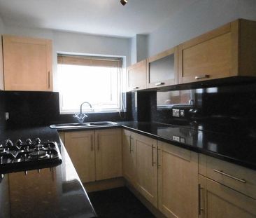 2 bedroom semi-detached house to rent - Photo 3