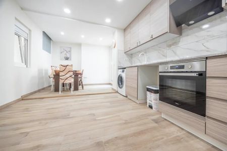 Avinguda de la Plata, Valencia, Valencian Community 46013 - Photo 2