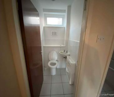 2 bedroom property to rent in Manchester - Photo 6