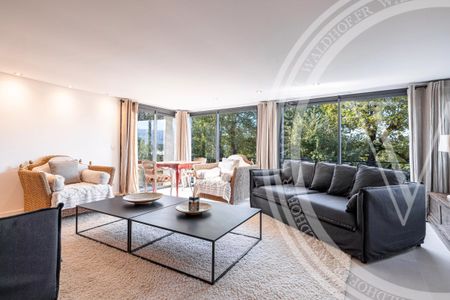 Villa entièrement rénovée avec vue sur le Golf Mougins - Photo 4