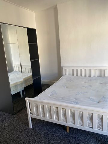 4 Bed End Terrace, Birchfield Road, L4 - Photo 4