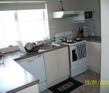 Paraparaumu - 2 bedrooms - Photo 2