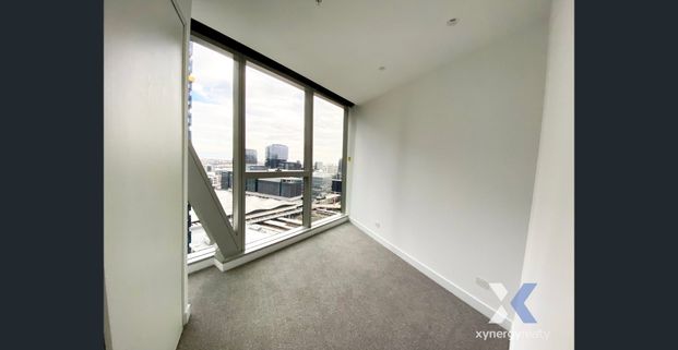 WEST SIDE PLACE Stunning 2-Bedroom 2-Bathroom - Photo 1