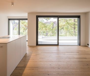 Erstbezug nach hochwertiger Totalsanierung - exklusive Stadtwohnung mit Aussicht auf den Bärengraben - Photo 1