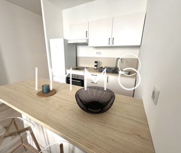 Location Appartement 2 pièces 45m² MARSEILLE 1er - Photo 6