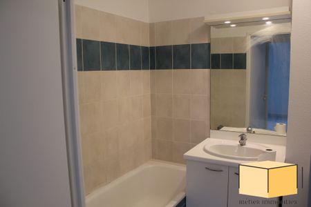 Location Appartement 2 pièces 38m² BELLEY 01300 - Photo 2