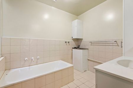 2/146 Riversdale Road, Hawthorn VIC 3122 - Apartment For Rent | Domain - Photo 4