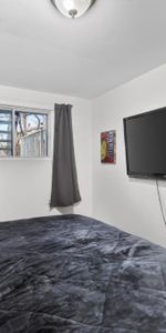 4 et demi demi sous-sol - TRÈS BIEN PLACÉ - Photo 4