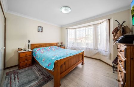 Offering Comfort! - Photo 3