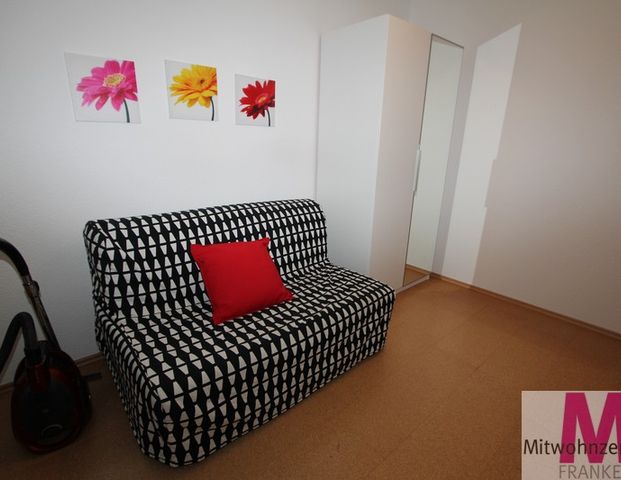 Modern möblierte 3-Zimmer Dachterrassen Wohnung in begehrter Lage - Foto 1