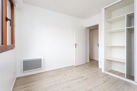 location Appartement T2 DE 46m² À PARIS - Photo 2