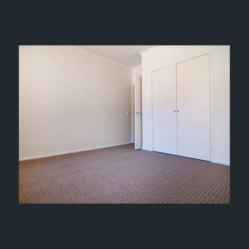 2 BEDROOM UNIT COMBINING COMFORT & CONVENIENCE! - Photo 1