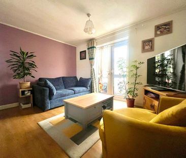 2 bedroom semi-detached house to rent - Photo 3