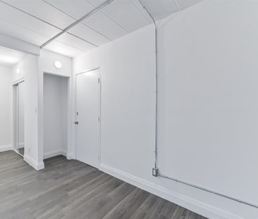 For Lease - 325 Sammon Avenue Unit# 207, Toronto, Ontario - Photo 3