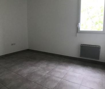 APPARTEMENT T3 64M - Photo 5