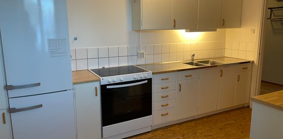 Bergsvägen, Fellingsbro - Photo 2