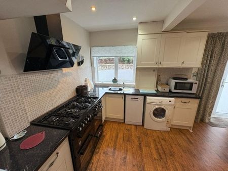 Elmbank Gardens, Paignton, TQ4 - Photo 5