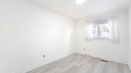 For Lease - 38 Dunblaine Crescent, Brampton, Ontario - Photo 5