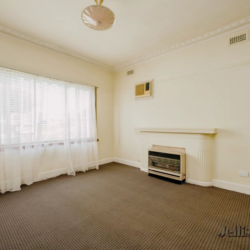 3 Bed, 1 Bath - Photo 1