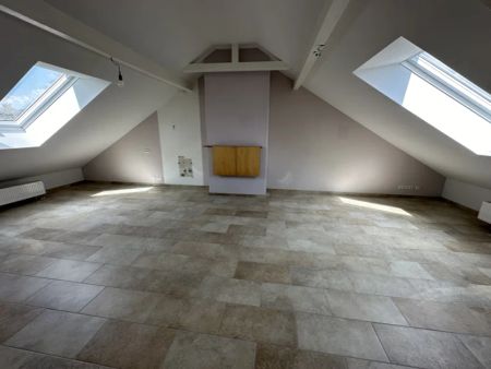 Lichtdurchflutete Dachgeschosswohnung mit gehobener Ausstattung! - Photo 5