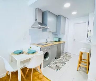 Calle Antonio Jiménez Ruiz, Málaga, Andalusia 29009 - Photo 1