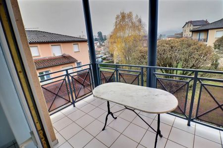 T3 avec terrasse, proche centre-ville de Figeac - Photo 5