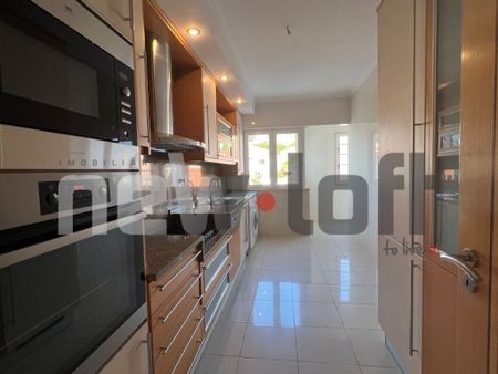 3 room luxury Apartment for rent in Monte Estoril, Cascais e Estoril, Cascais, Lisbon - Photo 3