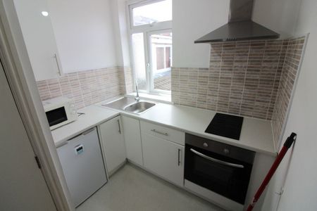 Brook Street - flat 1A, PRESTON PR1 7DD - Photo 4
