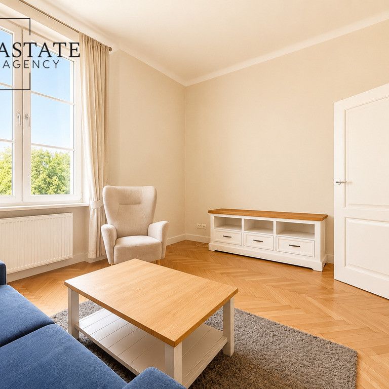 Warszawa, Śródmieście, Muranów, Długa – zdjęcie 1