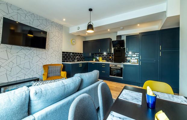 4 bedroom apartment to rent - Photo 1