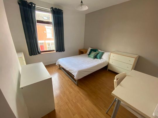 3 bedroom house share to rent - Photo 1