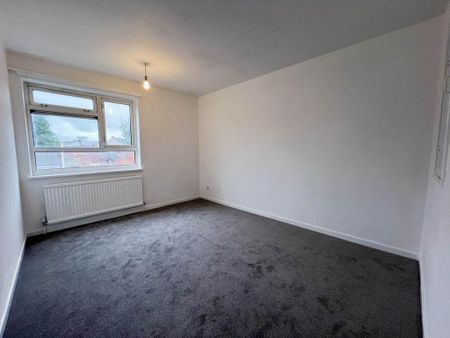 4 bedroom terraced house to rent - Photo 4