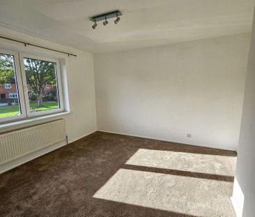 3 bed semi-detached house to rent in NE12 - Photo 2