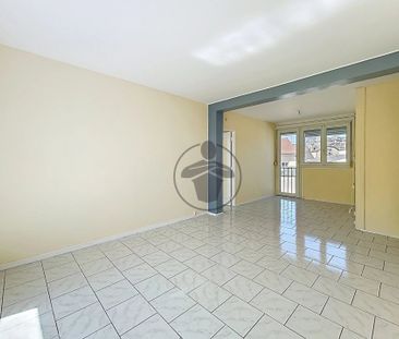 Location Appartement 4 pièces 66 m2 à Saint-Quentin - Photo 3