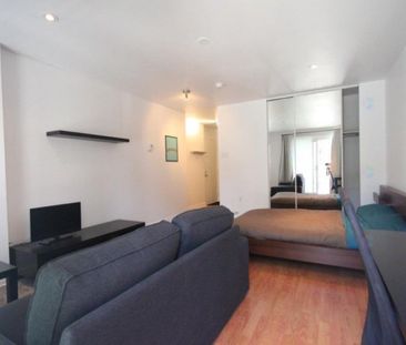 Métro Papineau/Beaudry: studio rénové à louer complètement meublé a... - Photo 2