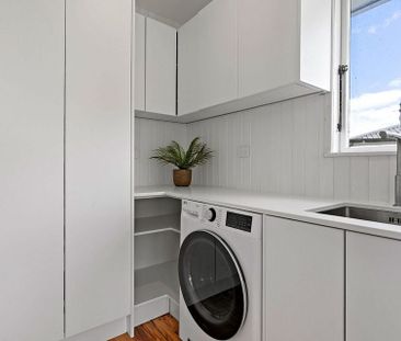 Well Located 3BR House Pakuranga - Photo 5