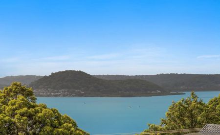 36 Sandstone Crescent, Tascott NSW 2250 - Photo 2