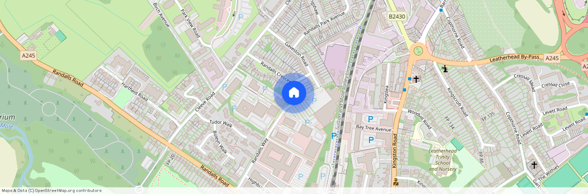 3 bed flat to rent in Randalls Way, KT2, Leatherhead