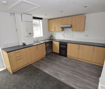2 Bedroom Terraced House - Photo 6