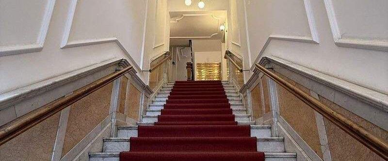 exklusiver und moderner Altbau nähe Gedächtniskirche, Gäste WC, Parkett, hochwertig möbliert - Photo 1