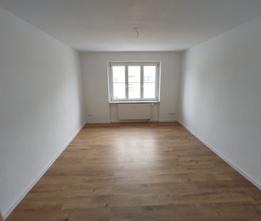 Helle 2-Raum-Wohnung mit Balkon! - Foto 3