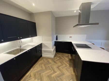 2 bed Flat to rent - Photo 3