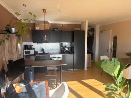 Wunderschöne 2-Zimmer-Penthousewohnung mit zwei Balkonen am HBF - Foto 5