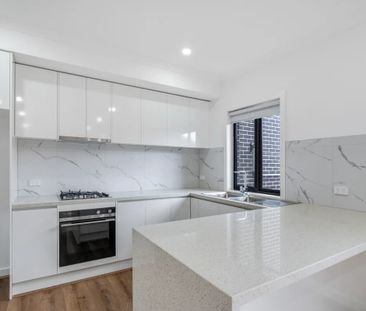 2/12 Bruce Street, Fawkner VIC 3060 - Townhouse For Rent | Domain - Photo 6