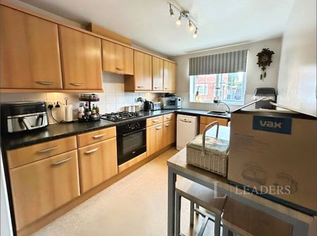 3 bedroom house to rent Harter Row, Worcester, WR4 - Photo 5