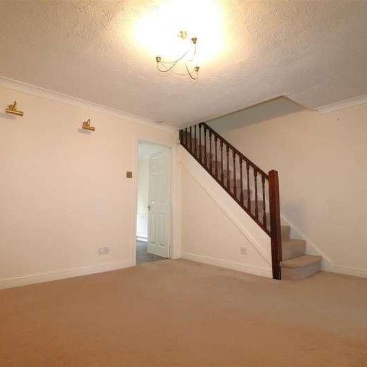 Sutton Close, Macclesfield, SK11 - Photo 1