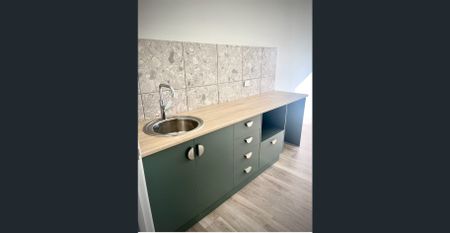 Brand new fully furnished suites - Photo 5